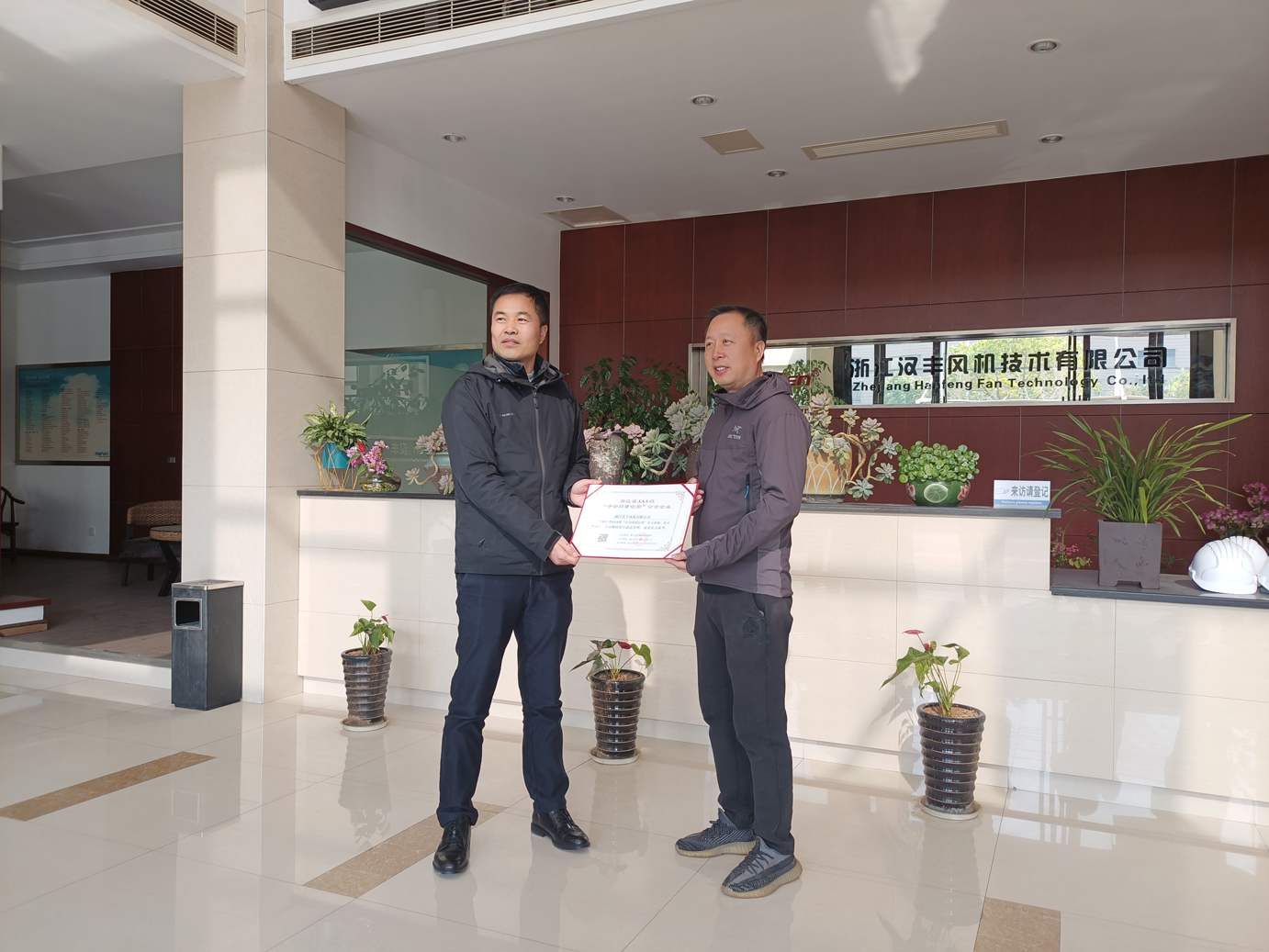 欧美乱妇日本无乱码特黄大片