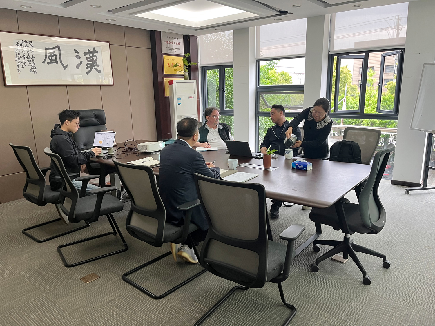 欧美乱妇日本无乱码特黄大片