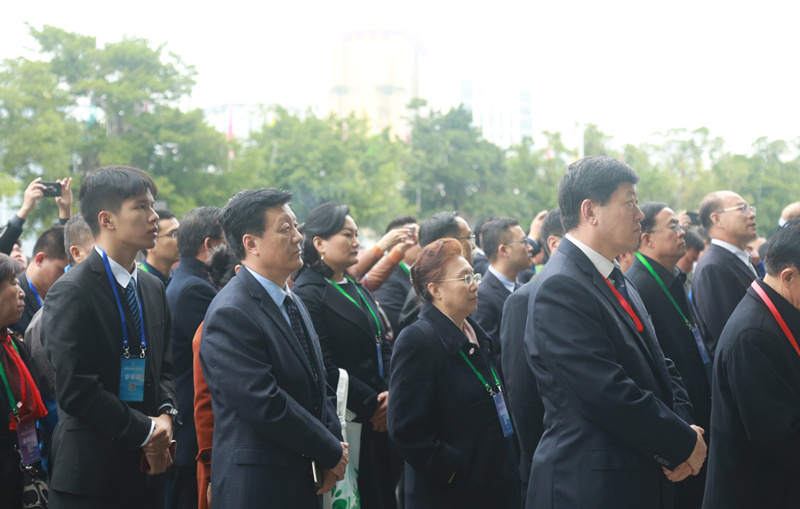 欧美乱妇日本无乱码特黄大片
