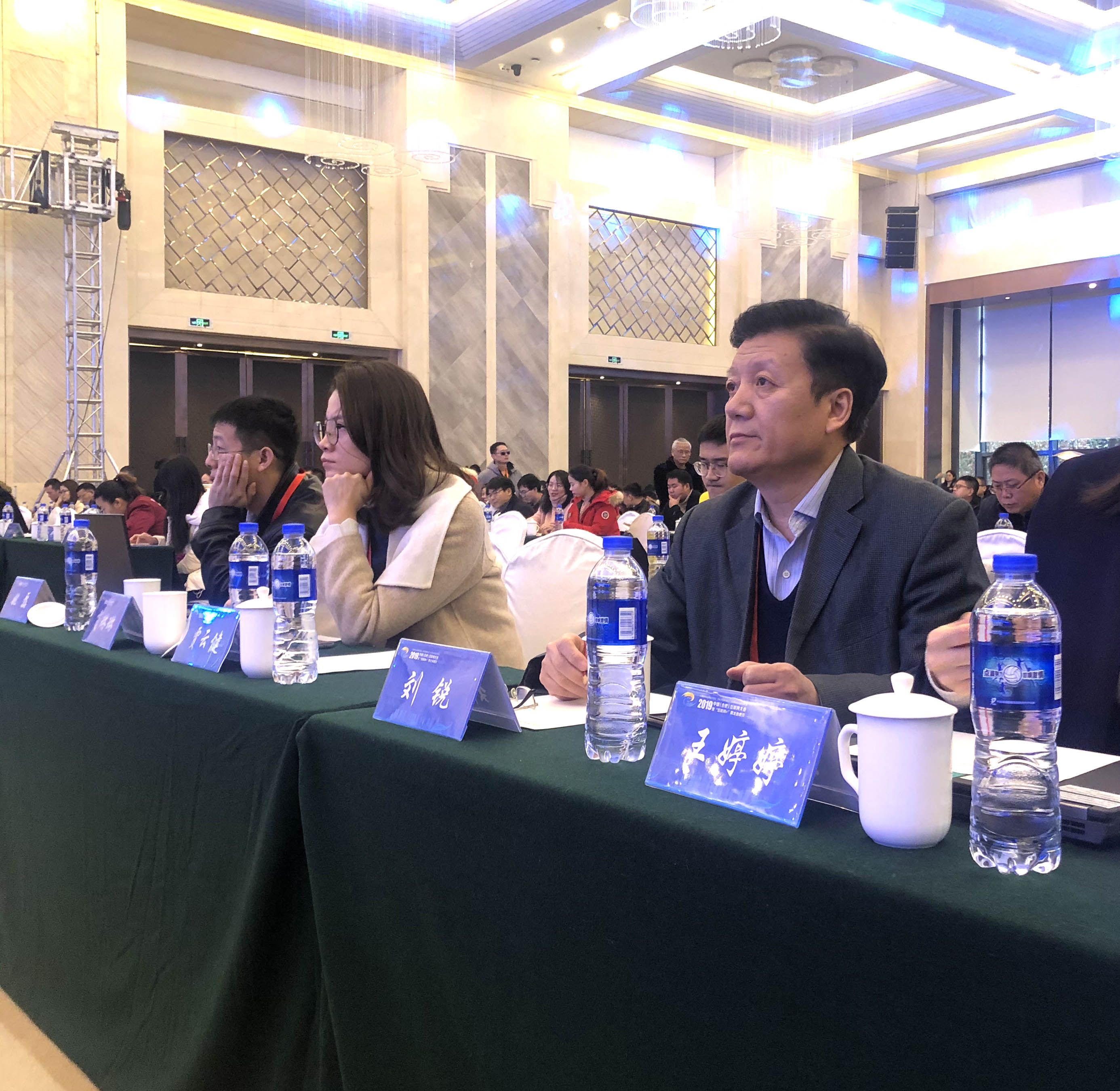 欧美乱妇日本无乱码特黄大片