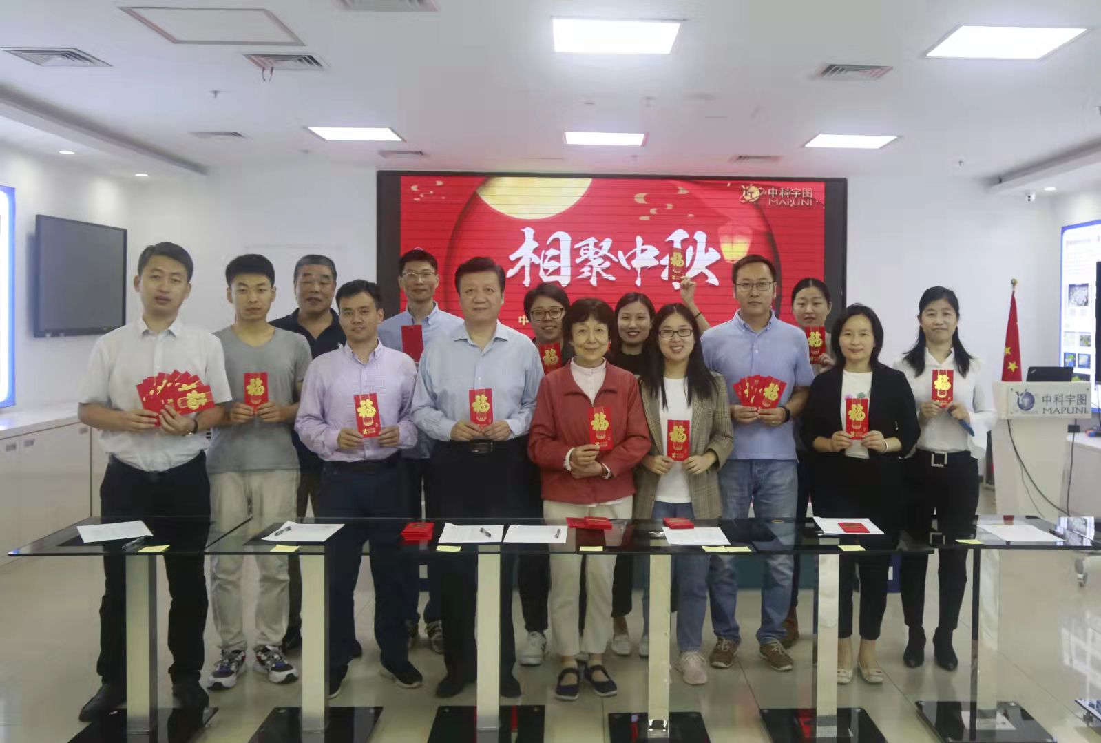 欧美乱妇日本无乱码特黄大片