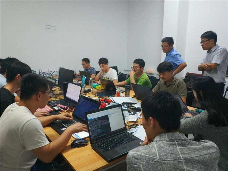 欧美乱妇日本无乱码特黄大片